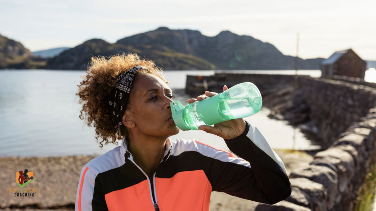 Découvrez pourquoi rester s'hydrater est essentiel pour contribuer à une bonne santé mais également une bonne récupération sportive.